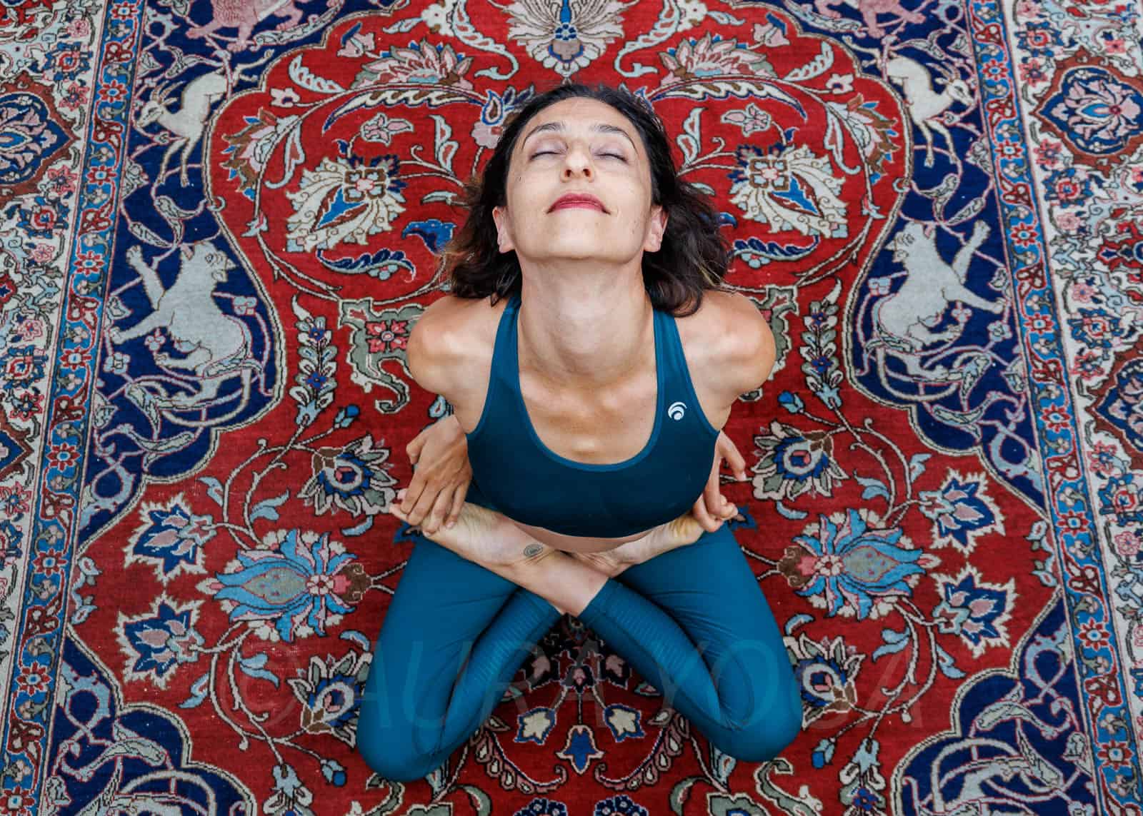 Laura Ruggiero - Aura Yoga